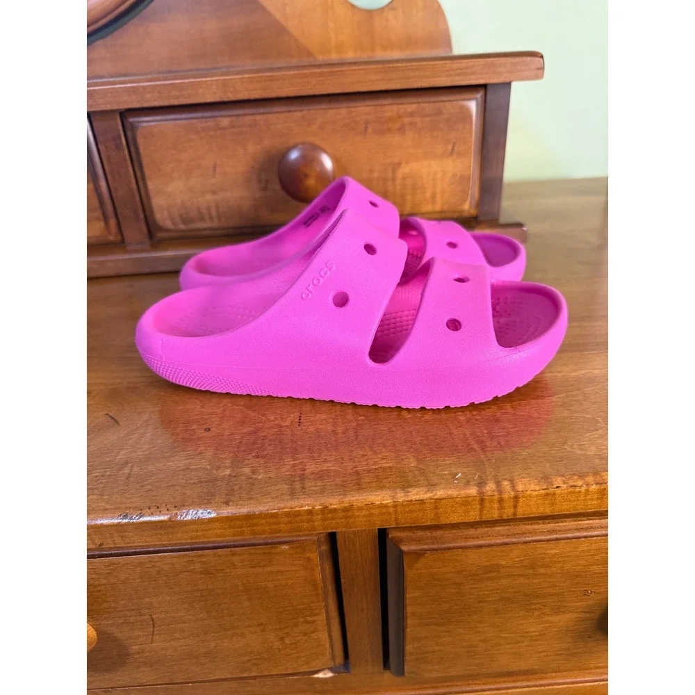 Crocs Classic Slide Kids Electric Pink Two Strap Sandals Junior size 1 flip flop